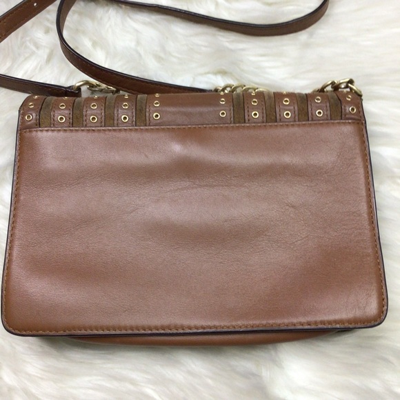 MICHAEL KORS BROOKLYN GROMMET Caramel Brown Leather Crossbody Bag Purse Flap - Picture 11 of 14